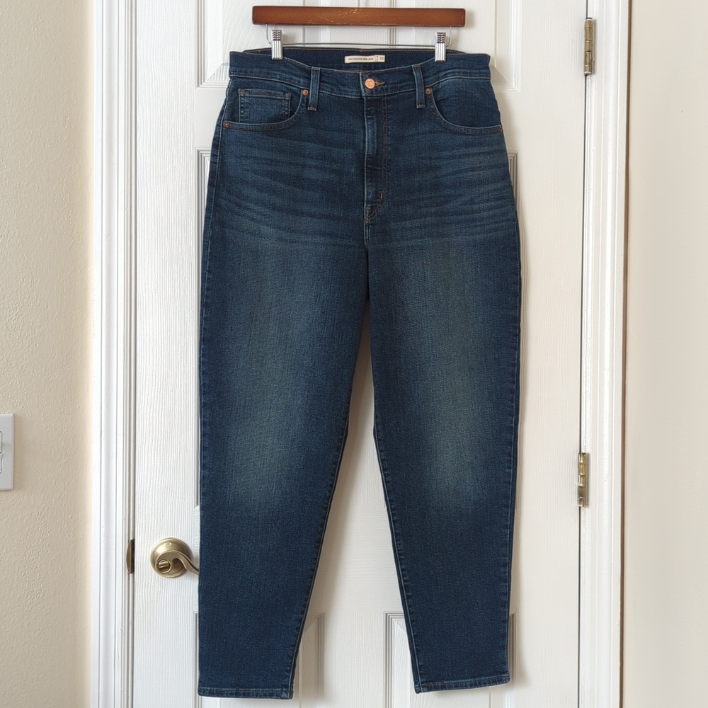 Levi's Classic Dark Wash High Waisted Tapered Leg Mom Jeans Moving Target 33